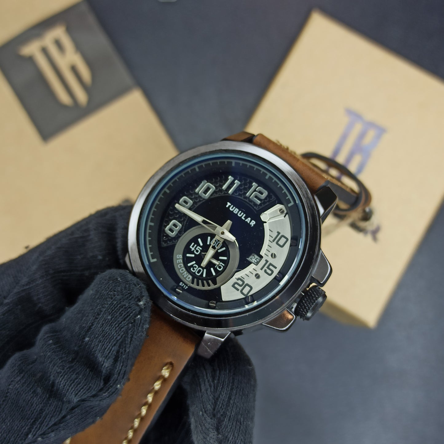 Tubular Watch For Men's | Downsecond