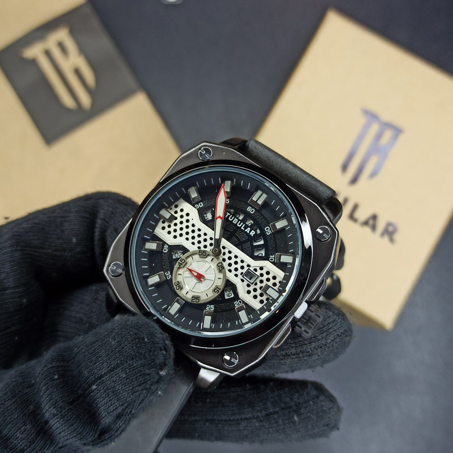 Tubular Square Dial Watch For Men's | Downsecond