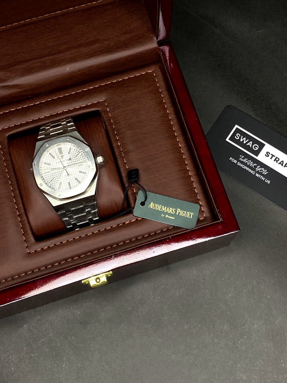 AP Auto | White Texture Dial